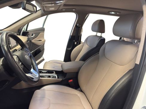 Used 2019 Hyundai Santa Fe Limited AWD/4WD image 16