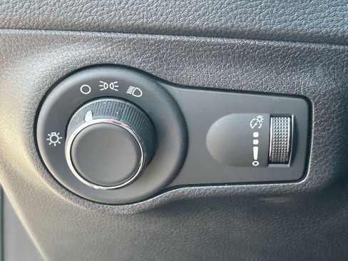 Used 2018 Jeep Compass Sport AWD/4WD image 22
