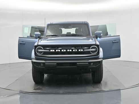 New 2025 Ford Bronco Outer Banks image 36