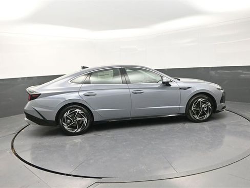 New 2026 Hyundai Sonata SEL image 9