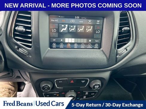 Used 2019 Jeep Compass Latitude w/ Popular Equipment Group AWD/4WD image 23