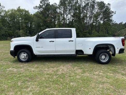 Used 2024 Chevrolet Silverado 3500 W/T AWD/4WD image 7