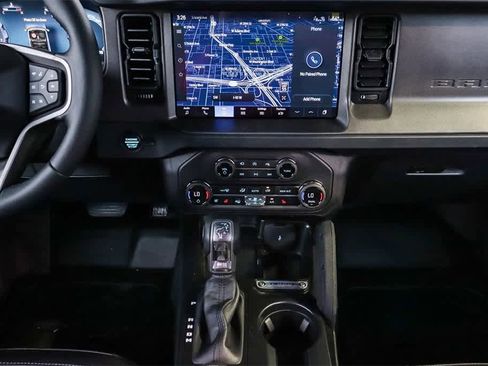 New 2025 Ford Bronco Badlands image 13
