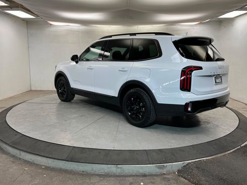 Used 2024 Kia Telluride SX Prestige X-Pro image 3