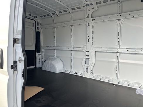 New 2025 RAM ProMaster 2500 w/ Power Group image 17
