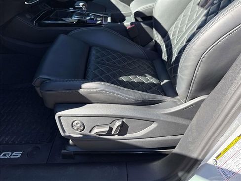 Used 2024 Audi SQ5 Premium Plus image 22