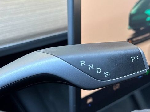 Used 2023 Tesla Model 3 Long Range AWD/4WD image 32