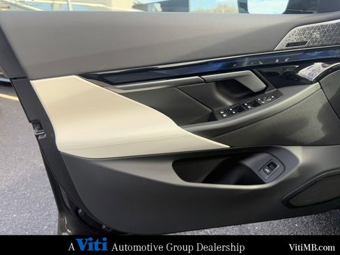 Used 2025 BMW i5 M60 w/ Executive Package image 16