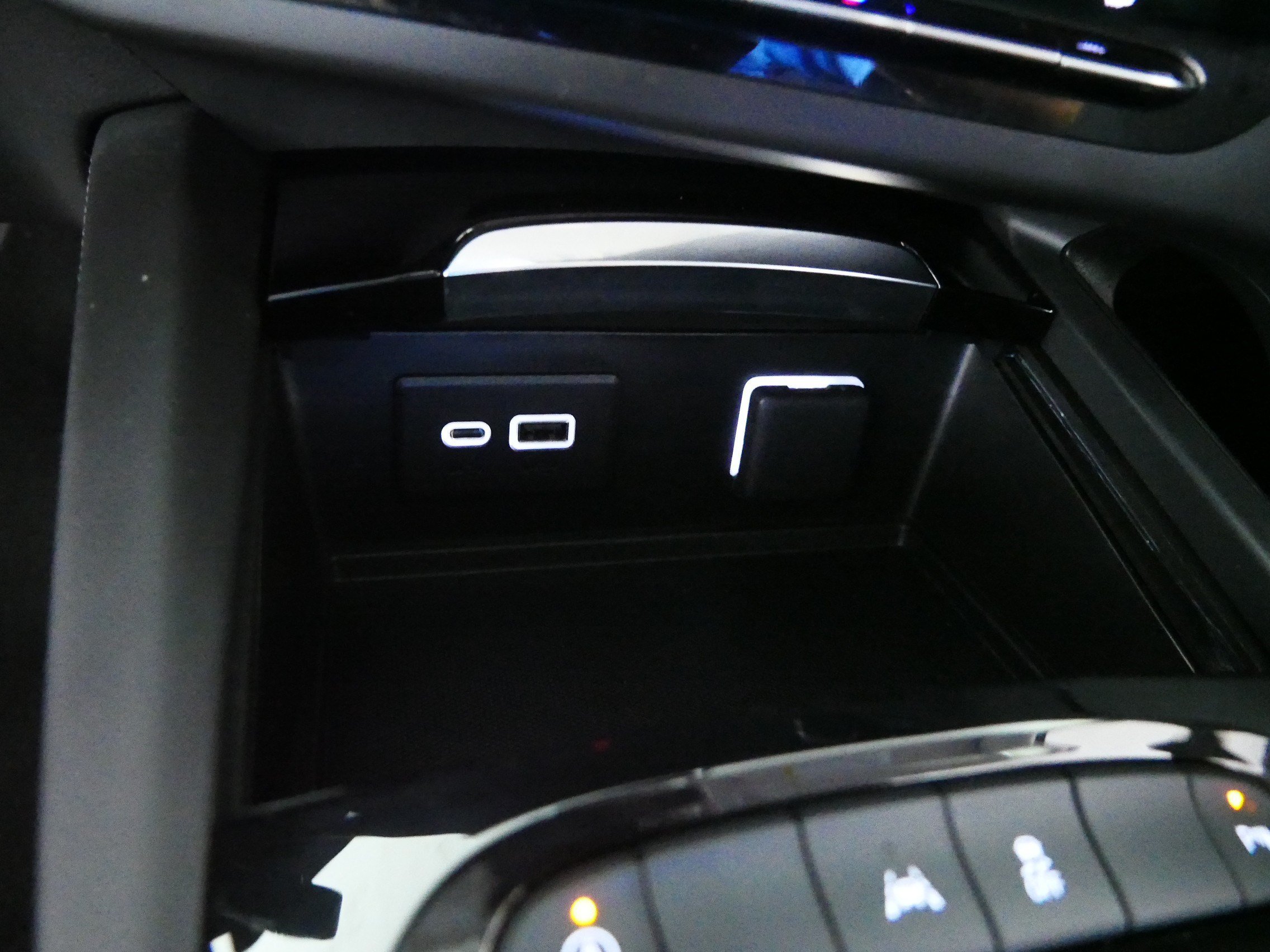 Used 2023 Buick Envision Preferred FWD image 30