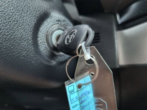 Used 2019 Toyota Tacoma 2WD Double Cab image 28