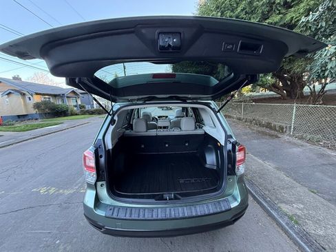 Used 2017 Subaru Forester 2.5i Limited w/ Protection Package #2 image 7