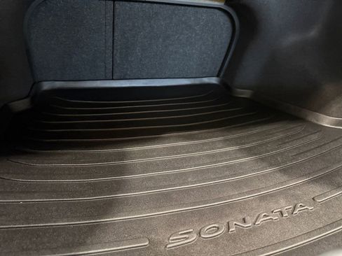 Used 2017 Hyundai Sonata Limited 2.0T image 6