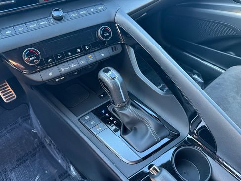 Certified 2025 Hyundai Elantra N image 13