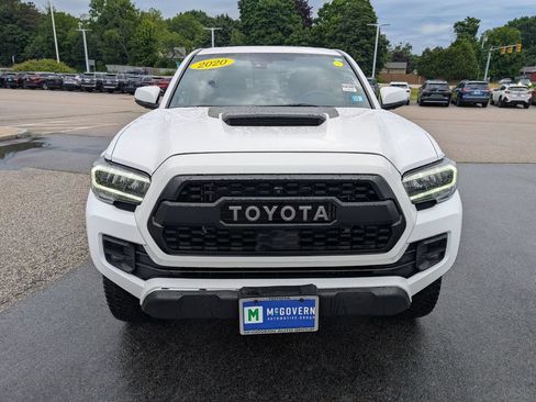 Used 2020 Toyota Tacoma TRD Pro AWD/4WD image 9