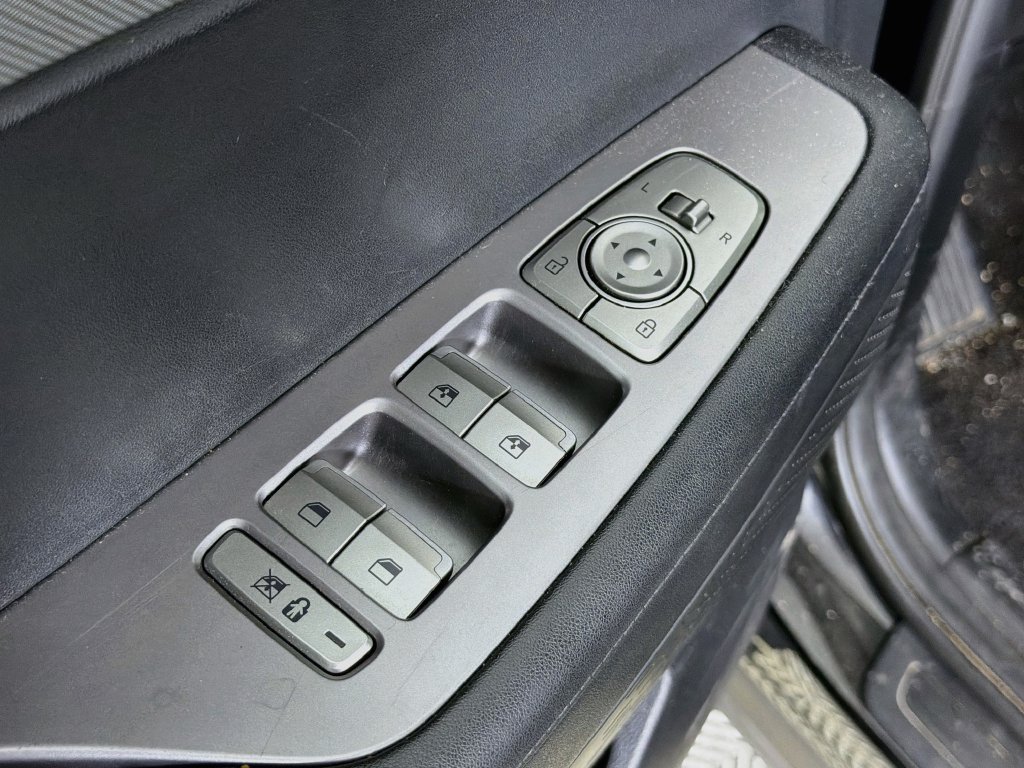 Used 2025 Hyundai Palisade SEL FWD image 22