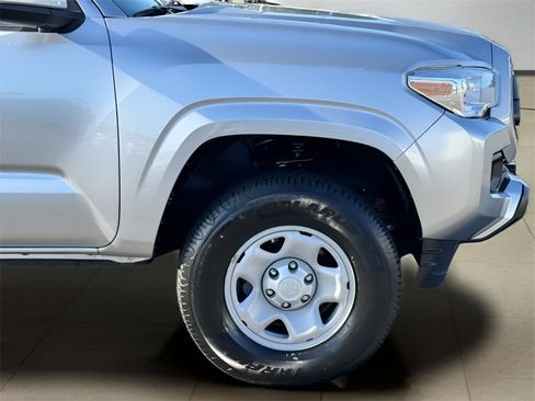 Used 2022 Toyota Tacoma SR image 38