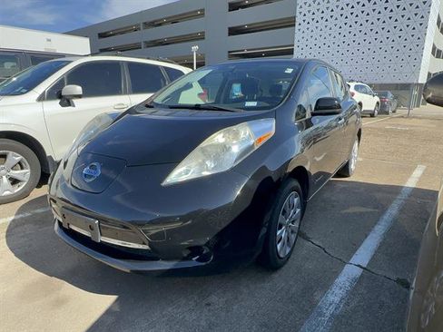 Used 2015 Nissan Leaf S w/ Charge Package image 3