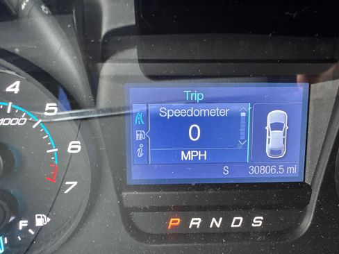 Used 2016 Ford Taurus SEL FWD image 12