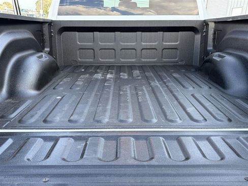 Used 2024 RAM 2500 Big Horn AWD/4WD image 10