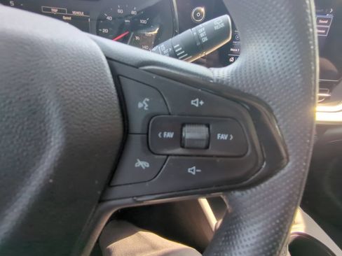Used 2024 Chevrolet Trax LS FWD image 15