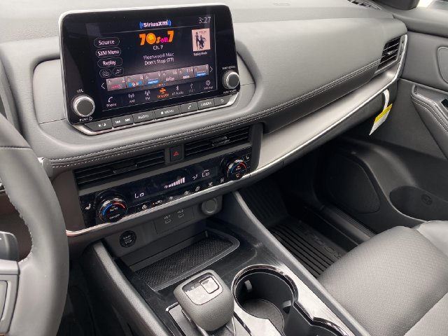 New 2026 Nissan Rogue Dark Armor AWD/4WD image 17