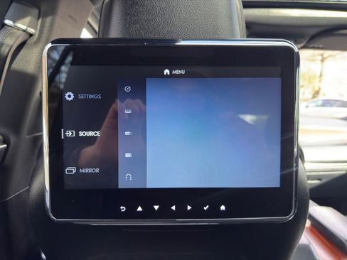 Used 2019 Lincoln Navigator Reserve image 38