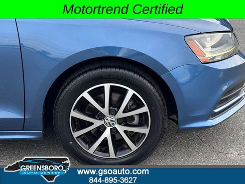 Used 2017 Volkswagen Jetta SE FWD image 36
