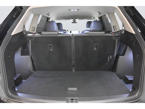 Used 2024 Volkswagen Atlas SE image 37