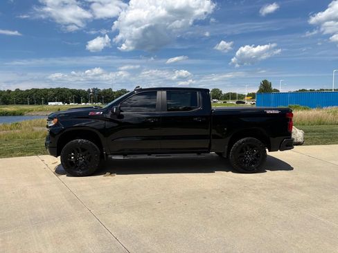 Used 2022 Chevrolet Silverado 1500 LT Trail Boss w/ LT Trail Boss Premium Package AWD/4WD image 6