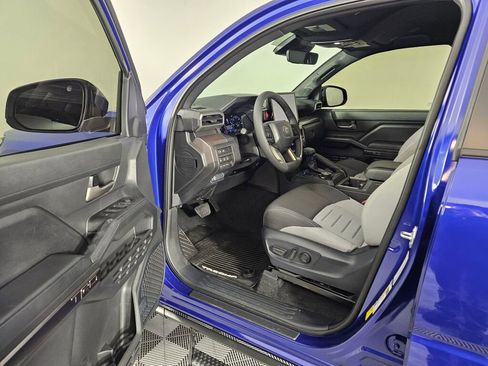 Used 2024 Toyota Tacoma TRD Off-Road w/ TRD Off Road Upgrade Package image 17