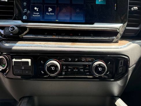 Used 2024 Chevrolet Silverado 2500 LT w/ Z71 Sport Edition AWD/4WD image 14