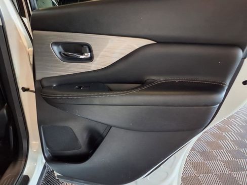 Used 2018 Nissan Murano SL image 12