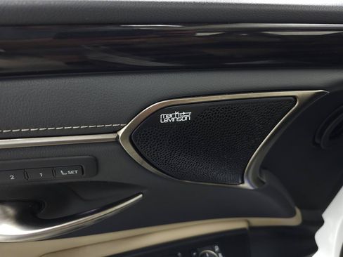 Used 2021 Lexus ES 300h w/ Accessory Package 2 FWD image 13