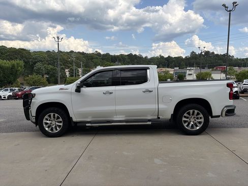 Used 2020 Chevrolet Silverado 1500 LTZ w/ LTZ Premium Package AWD/4WD image 5