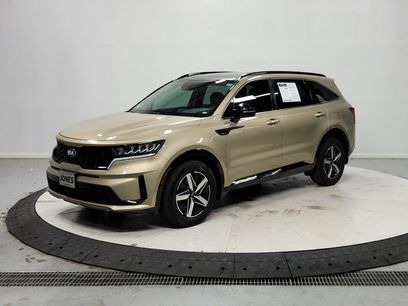 Used 2021 Kia Sorento S w/ Panoramic Sunroof Package