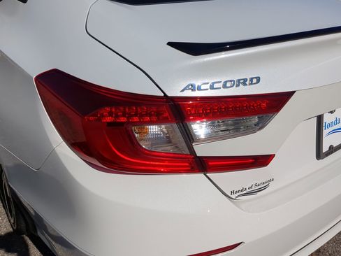 Used 2022 Honda Accord Sport image 12