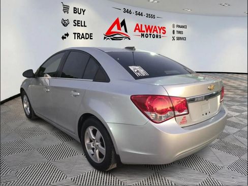 Used 2015 Chevrolet Cruze LT FWD image 3
