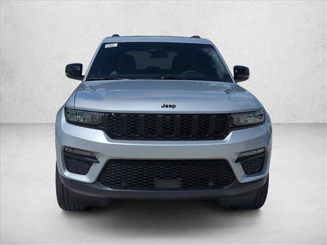 Used 2025 Jeep Grand Cherokee Limited w/ Luxury Tech Group II RWD image 6