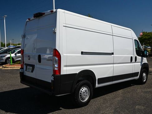 Used 2025 RAM ProMaster 3500 w/ Convenience Group FWD image 5