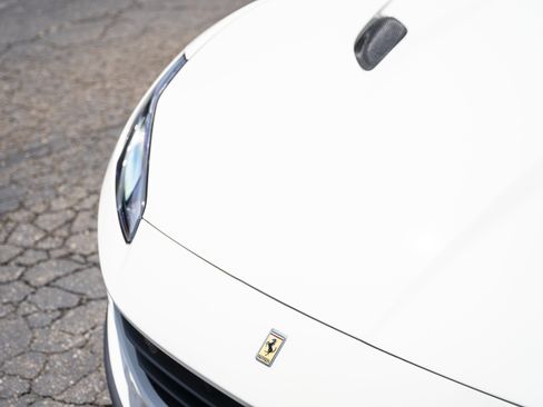 Used 2023 Ferrari Portofino M RWD image 16