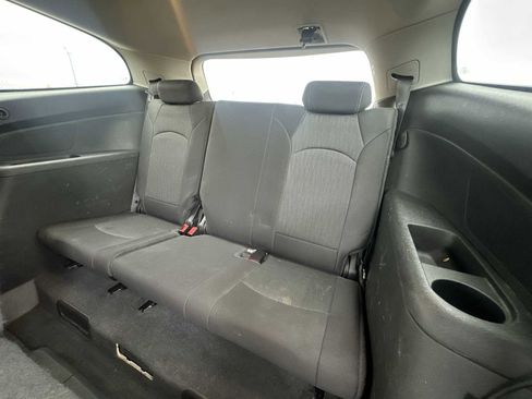 Used 2014 Chevrolet Traverse LT image 23