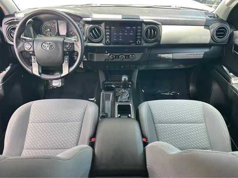 Used 2022 Toyota Tacoma SR RWD image 4