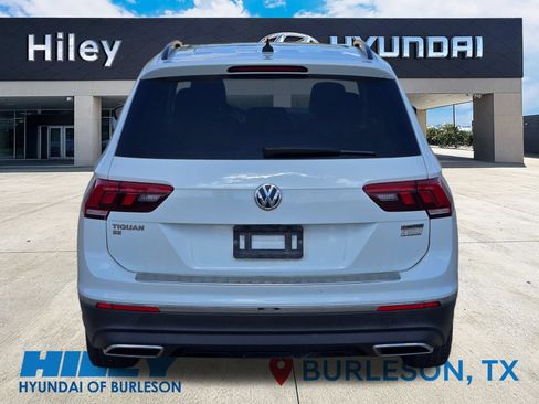 Used 2020 Volkswagen Tiguan SE AWD/4WD image 6