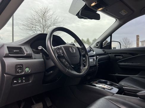 Used 2017 Honda Pilot Elite image 47