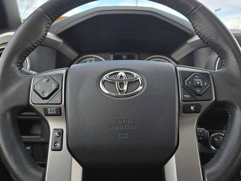Certified 2016 Toyota Tacoma Limited image 33