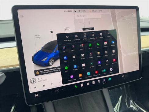 Used 2023 Tesla Model Y 2WD image 61