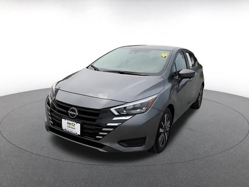 Used 2025 Nissan Versa SV FWD image 7
