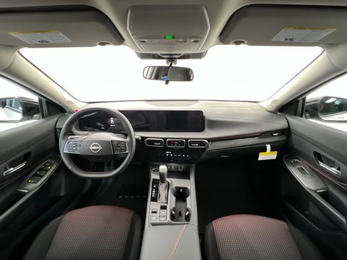 New 2026 Nissan Sentra SR image 9