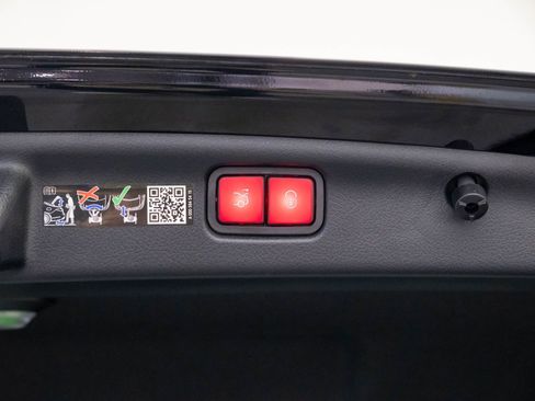 New 2026 Mercedes-Benz C 300 4MATIC Sedan image 30