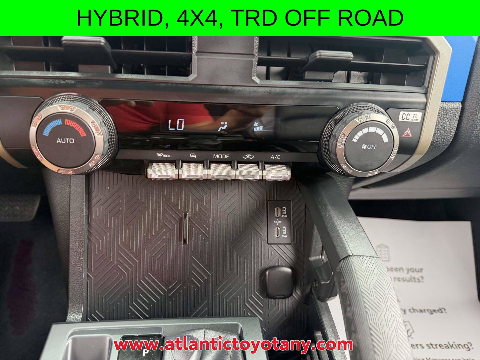 Used 2025 Toyota Tacoma TRD Off-Road AWD/4WD image 24